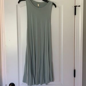 Sleeveless dress